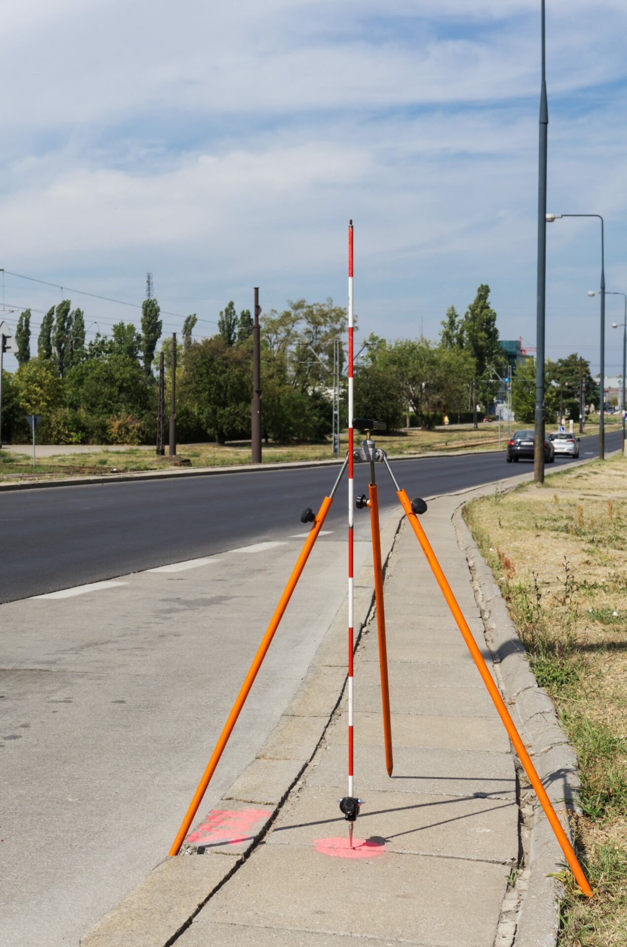 Offset Rod mounted on a tripod next to a road